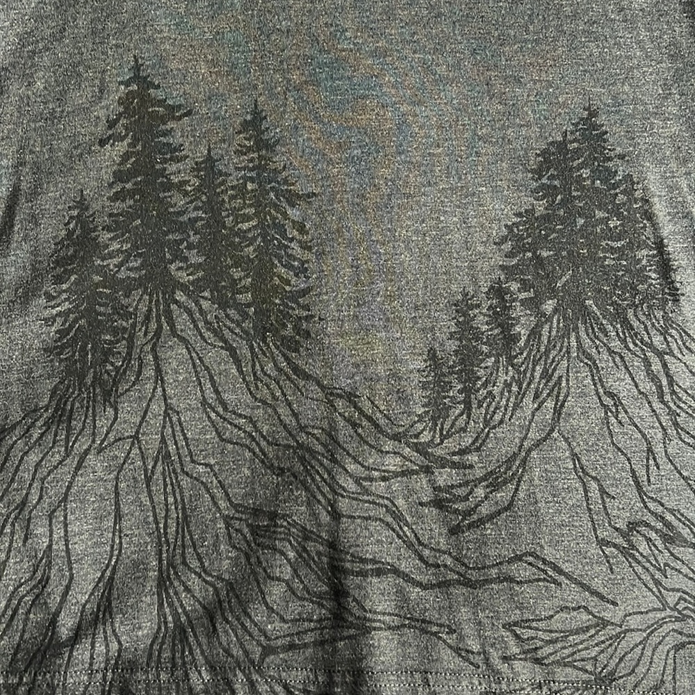 Trees & Rocks Black Renewable tee by 10Tree